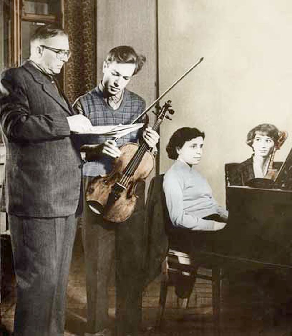 Анна Левина